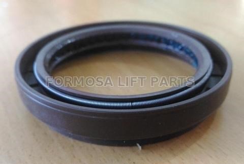 OIL SEAL, TRANSMISSION CASE