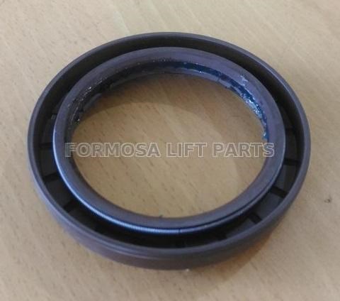 OIL SEAL, TRANSMISSION CASE