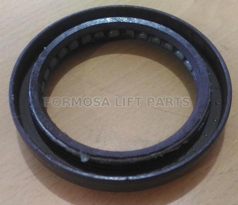 OIL SEAL, CHARGING PUMP