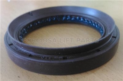 OIL SEAL, TRANSMISSION CASE